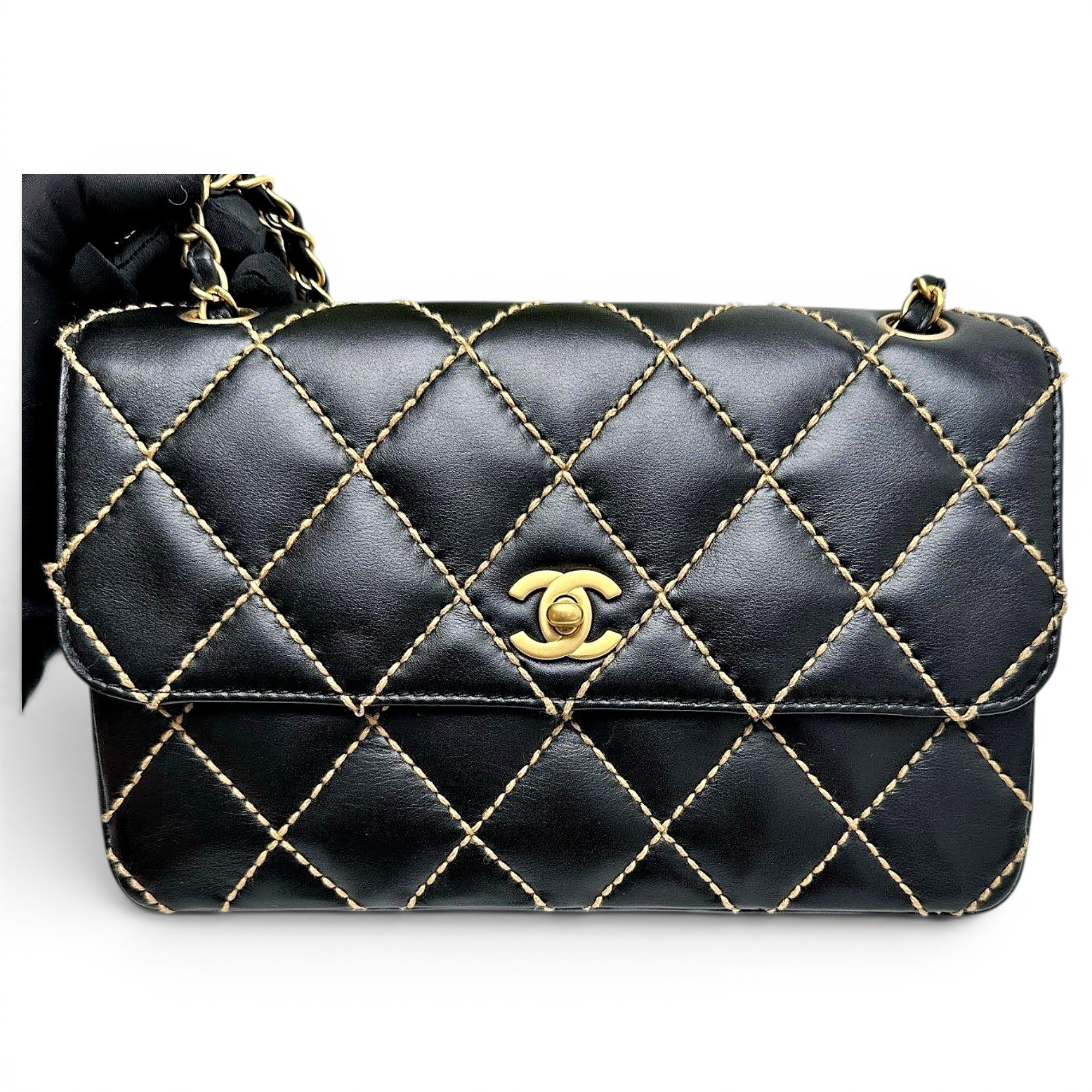 Timeless/Classique leather crossbody bag