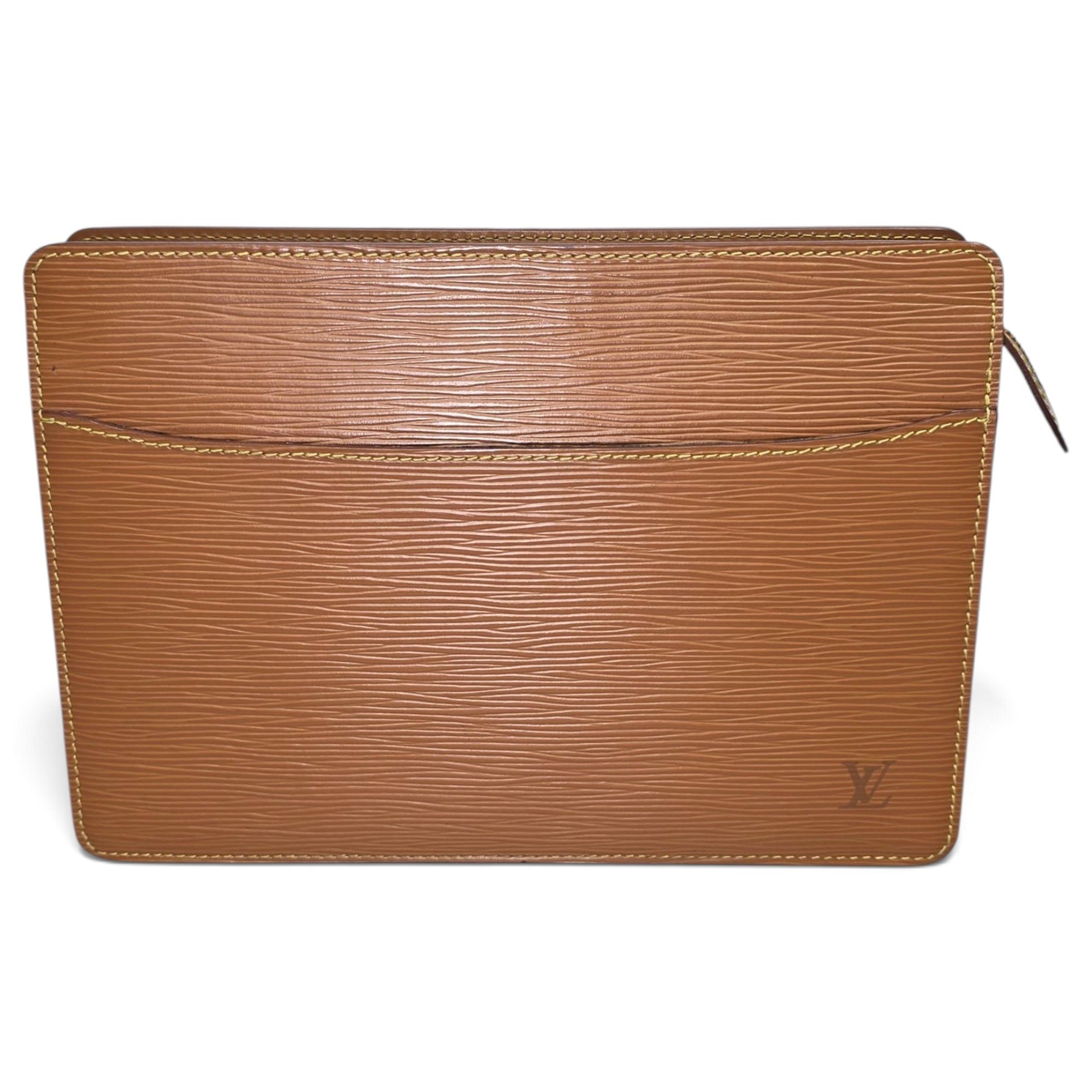 Leather clutch bag