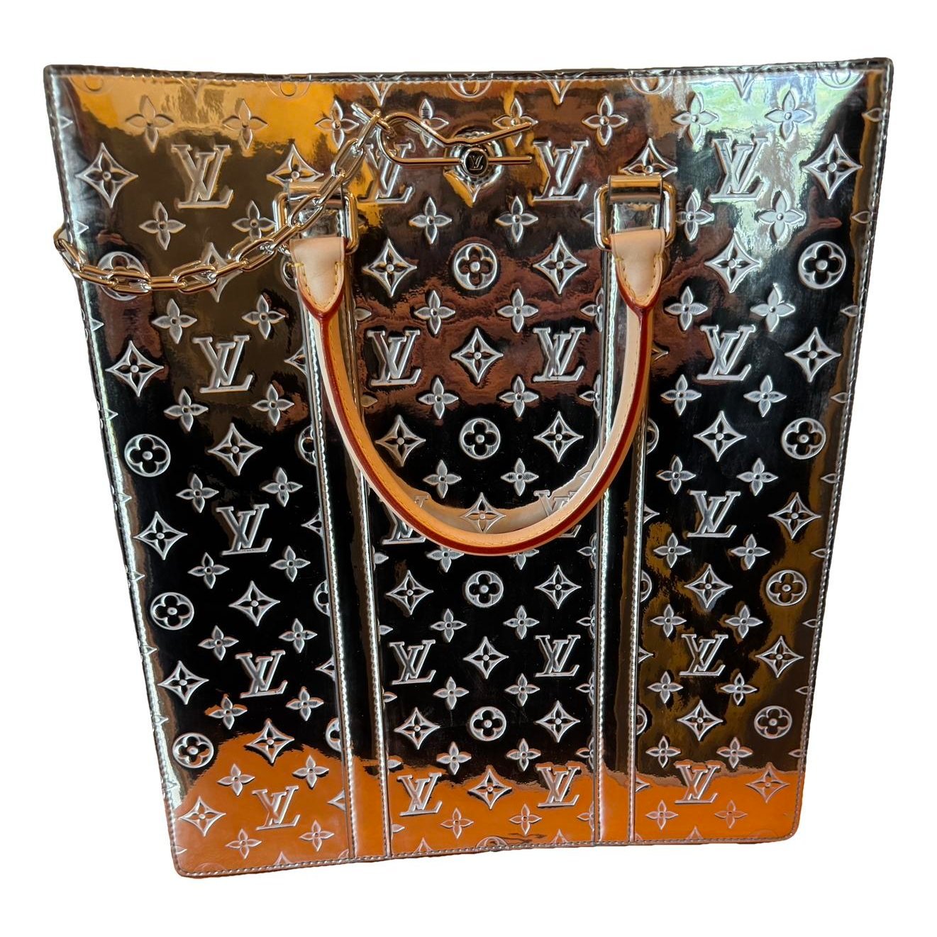 Louis Vuitton Plat leather handbag