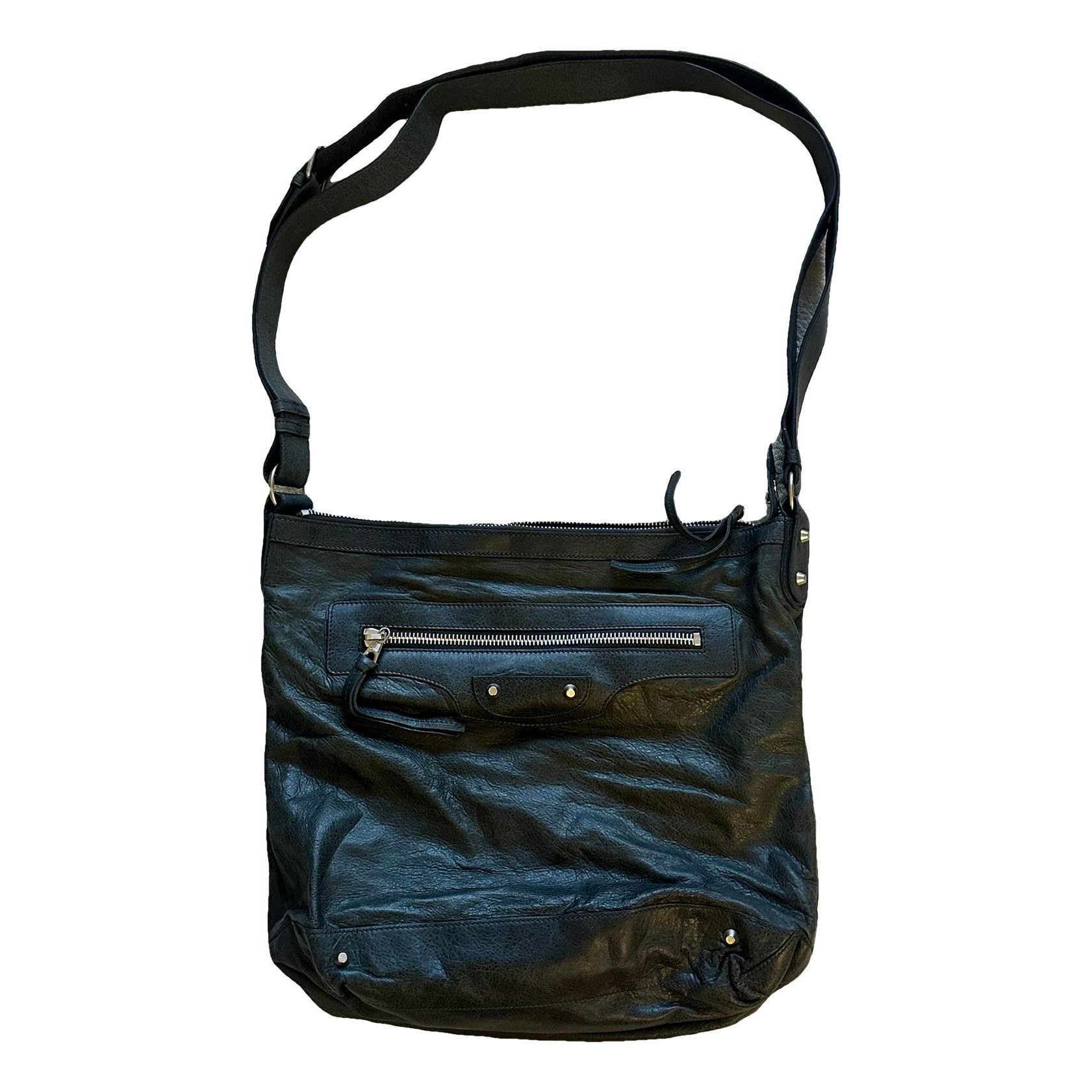City leather crossbody bag