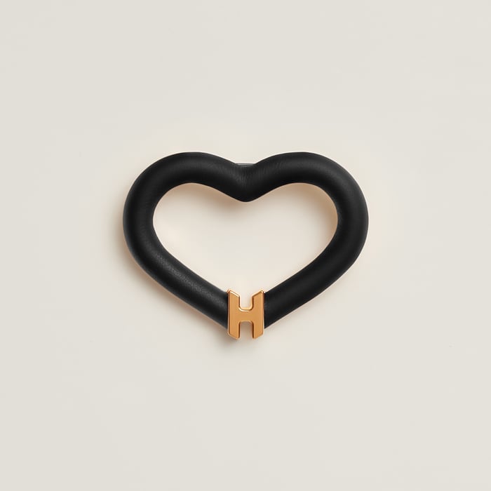 Noir Au Coeur Du Faubourg Brooch