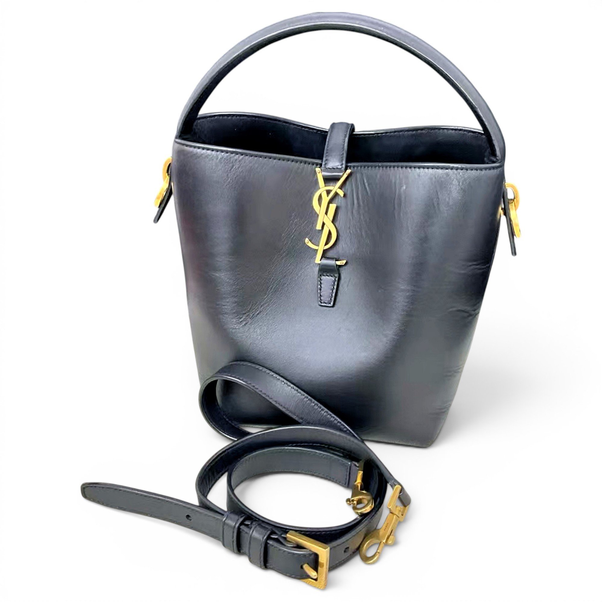 Le 37 leather handbag