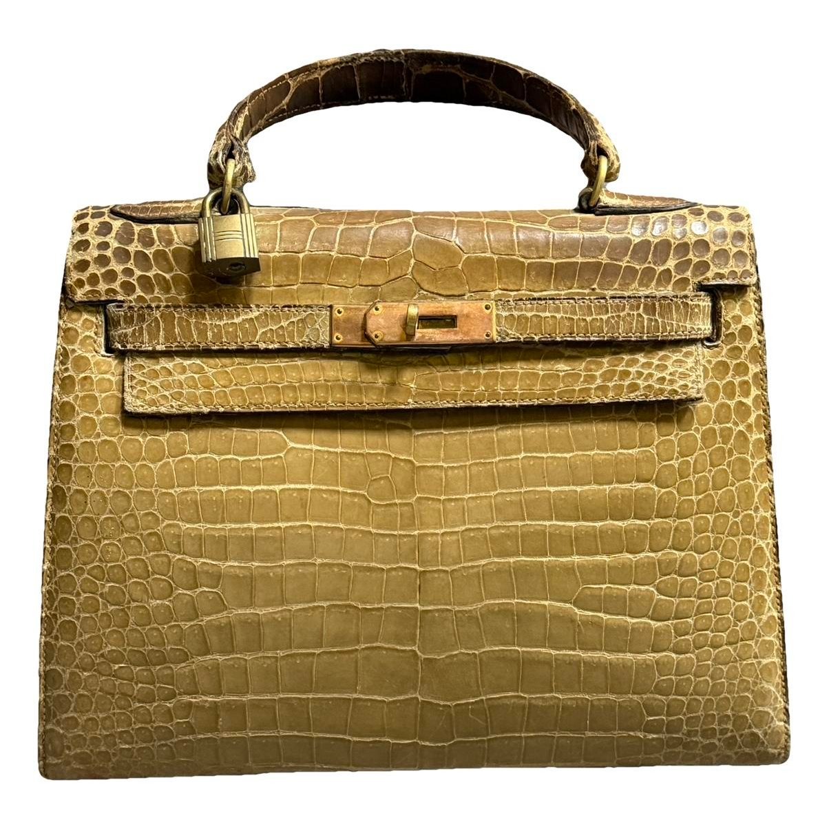 Kelly 28 leather handbag