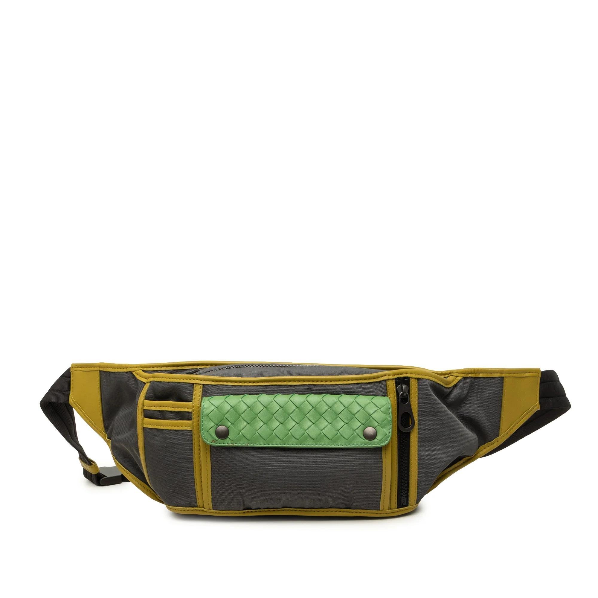 Veneta leather handbag