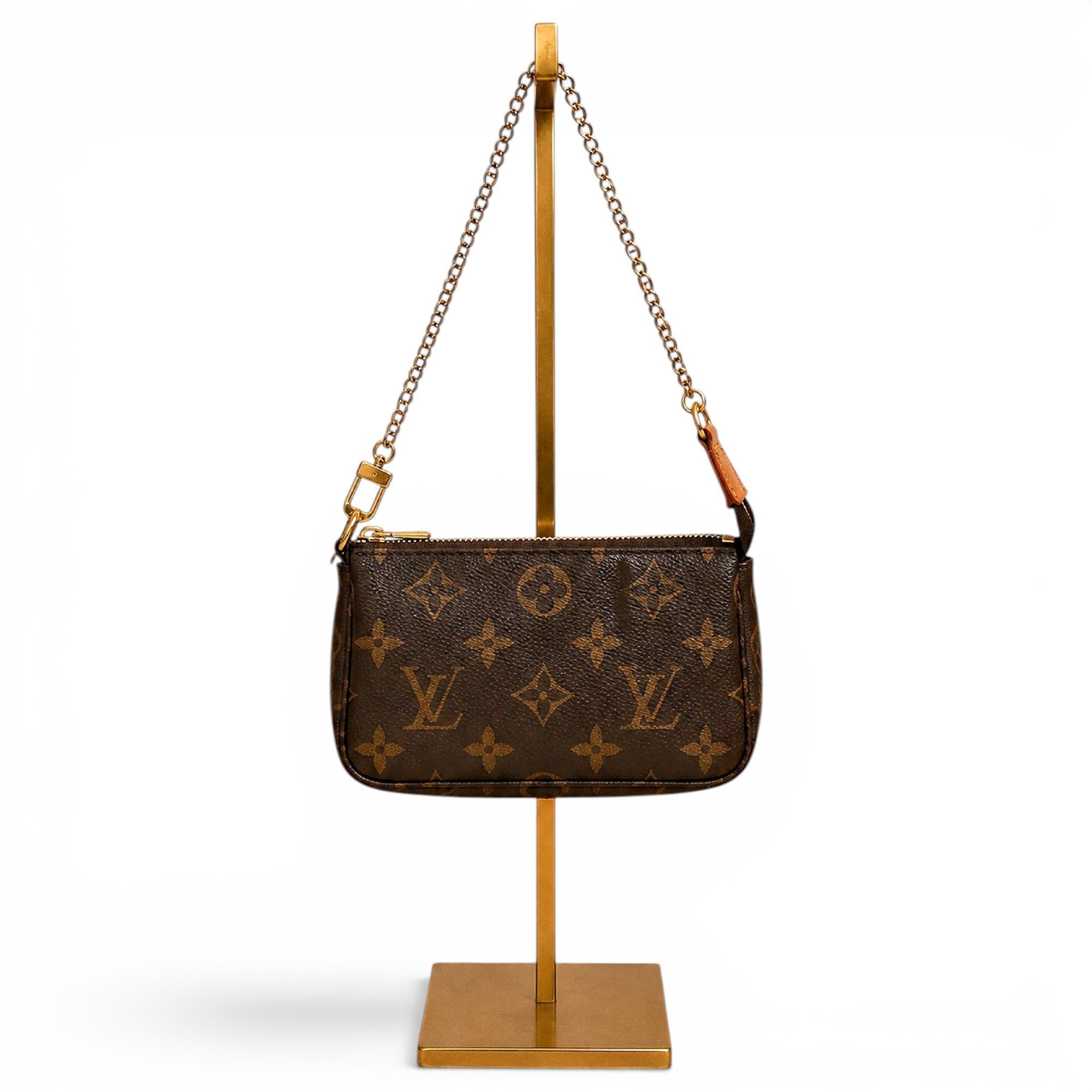 Leather clutch bag