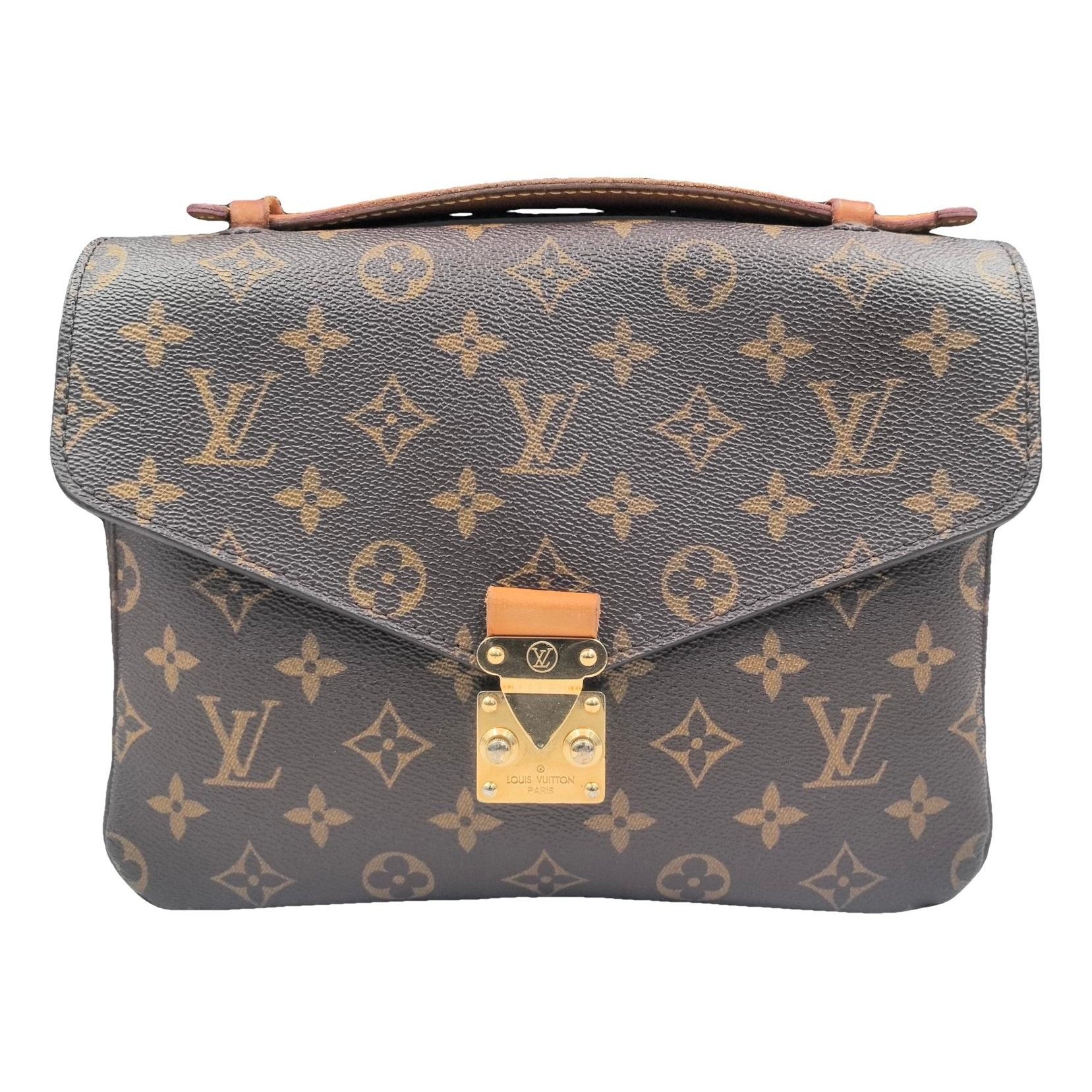 Metis leather handbag