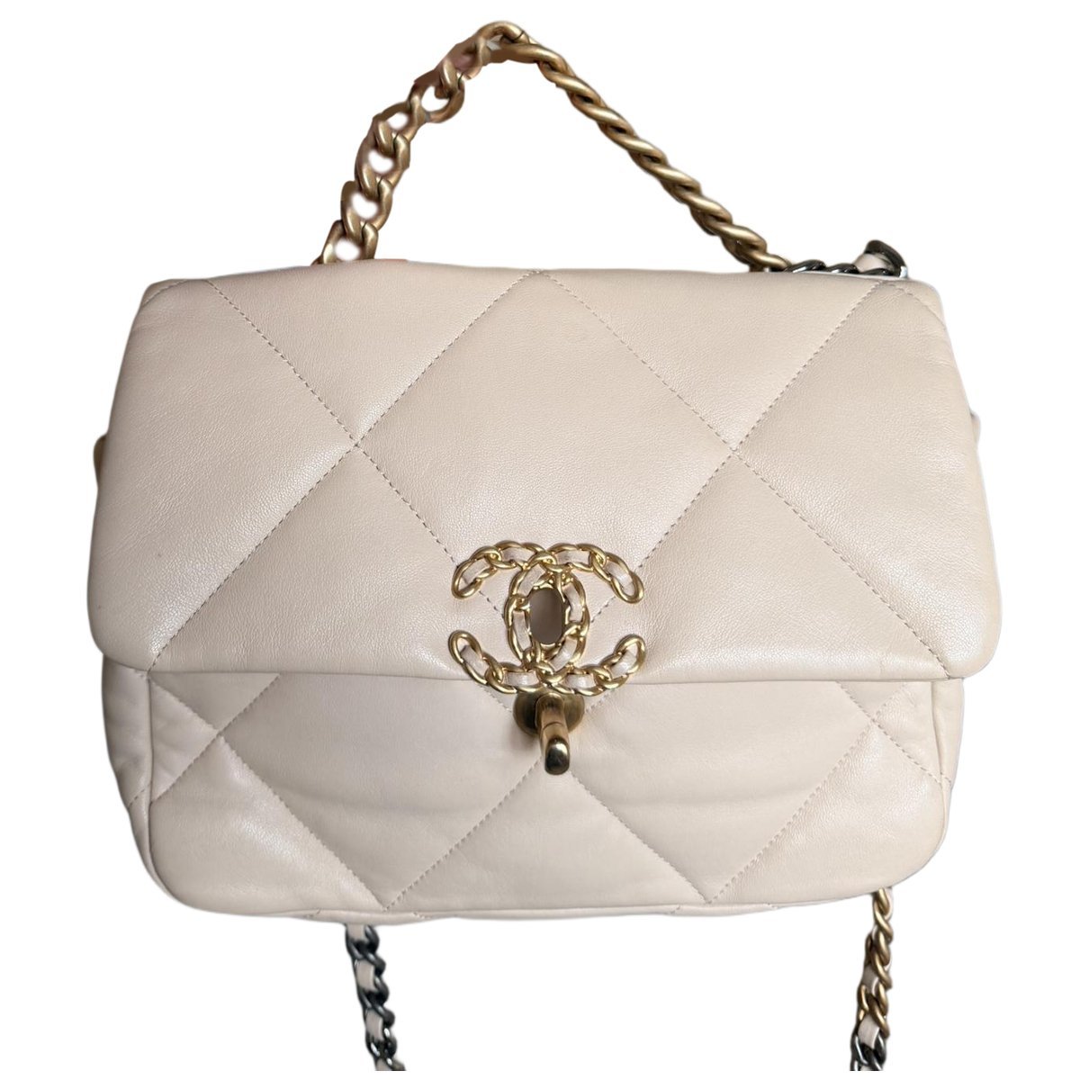 Chanel 19 leather handbag