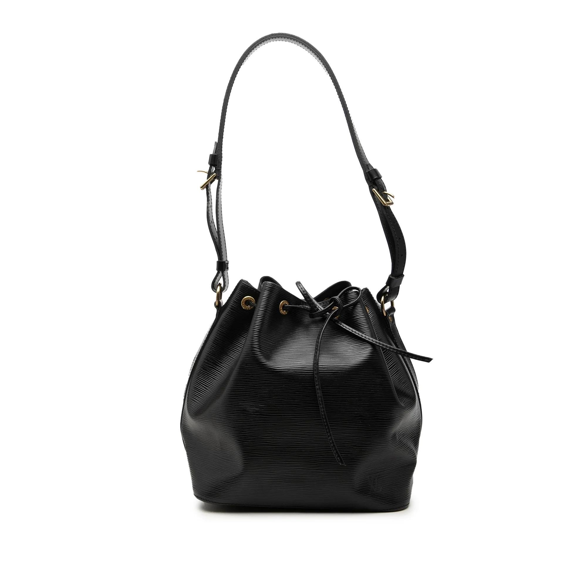 Bucket leather bag