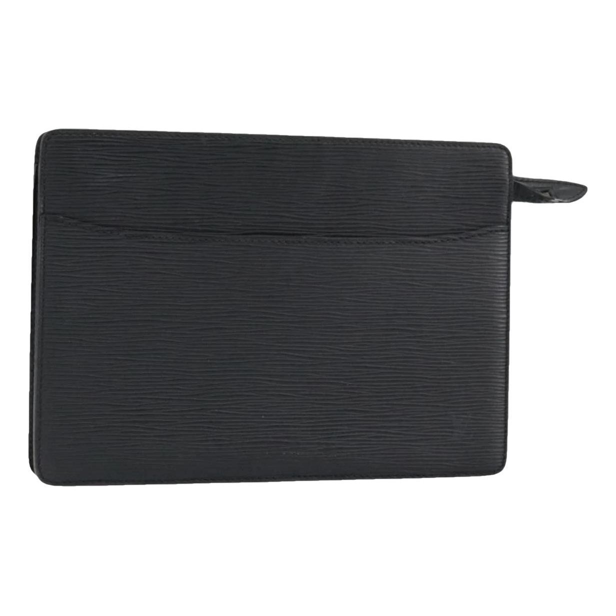 Leather clutch bag