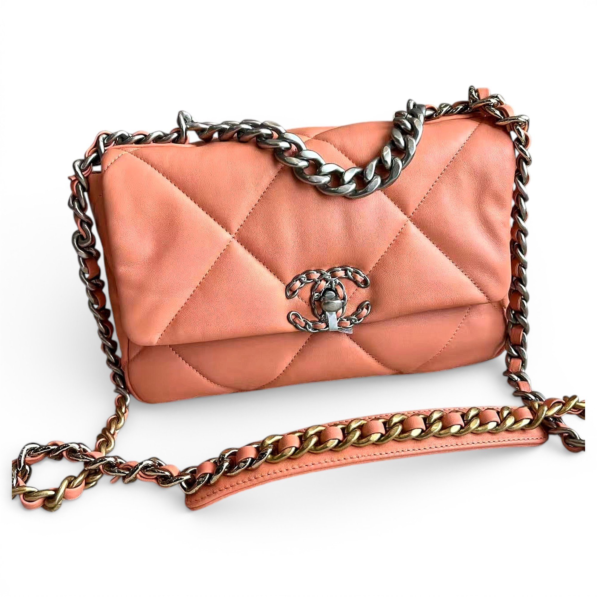 Chanel 19 leather handbag