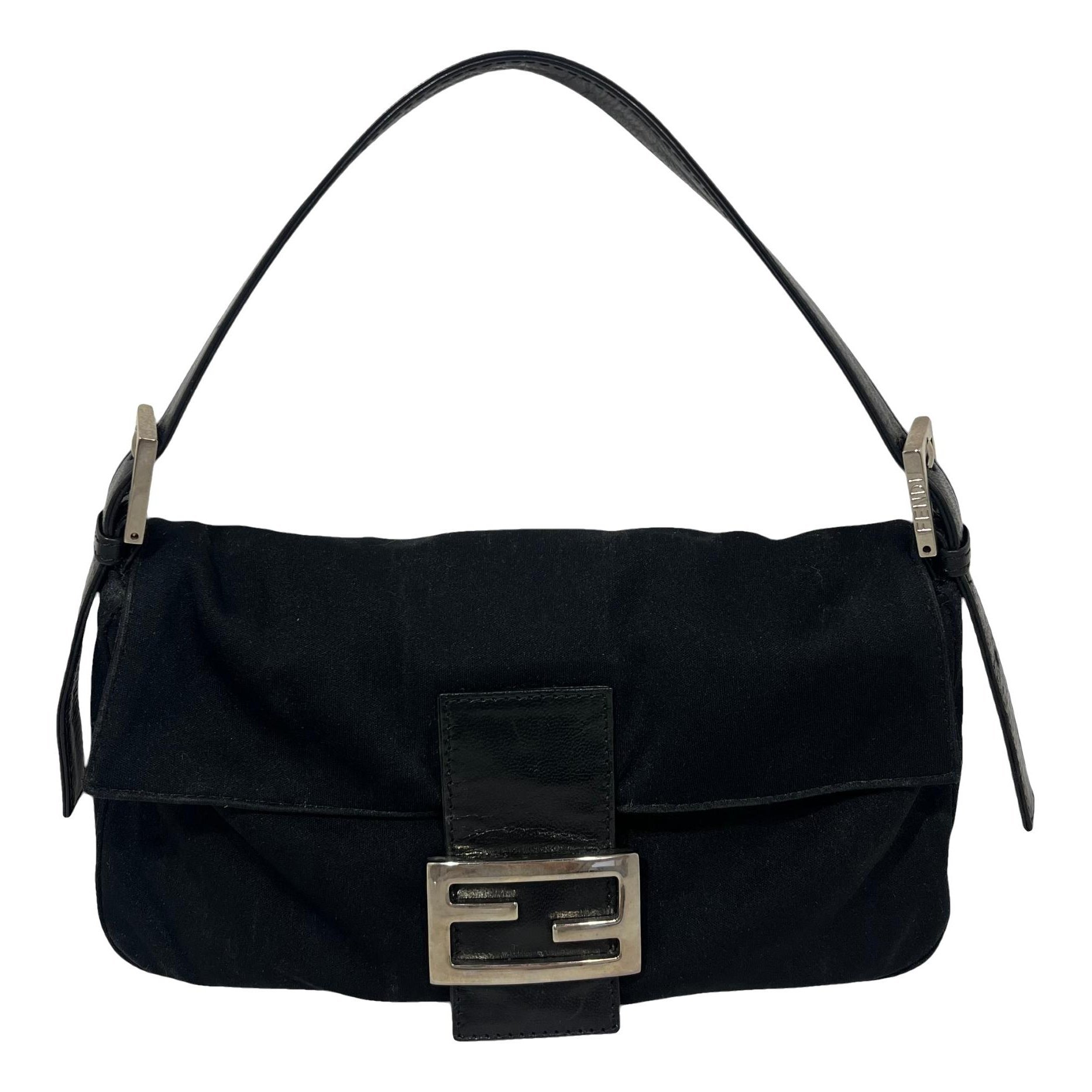Baguette cloth handbag