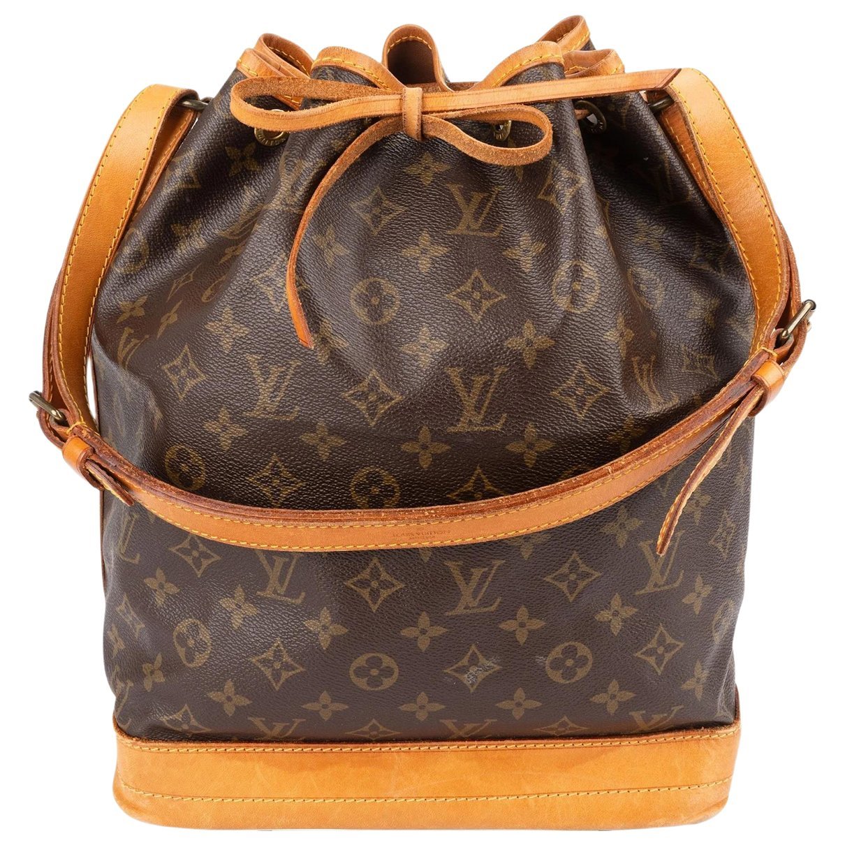 Noé leather handbag
