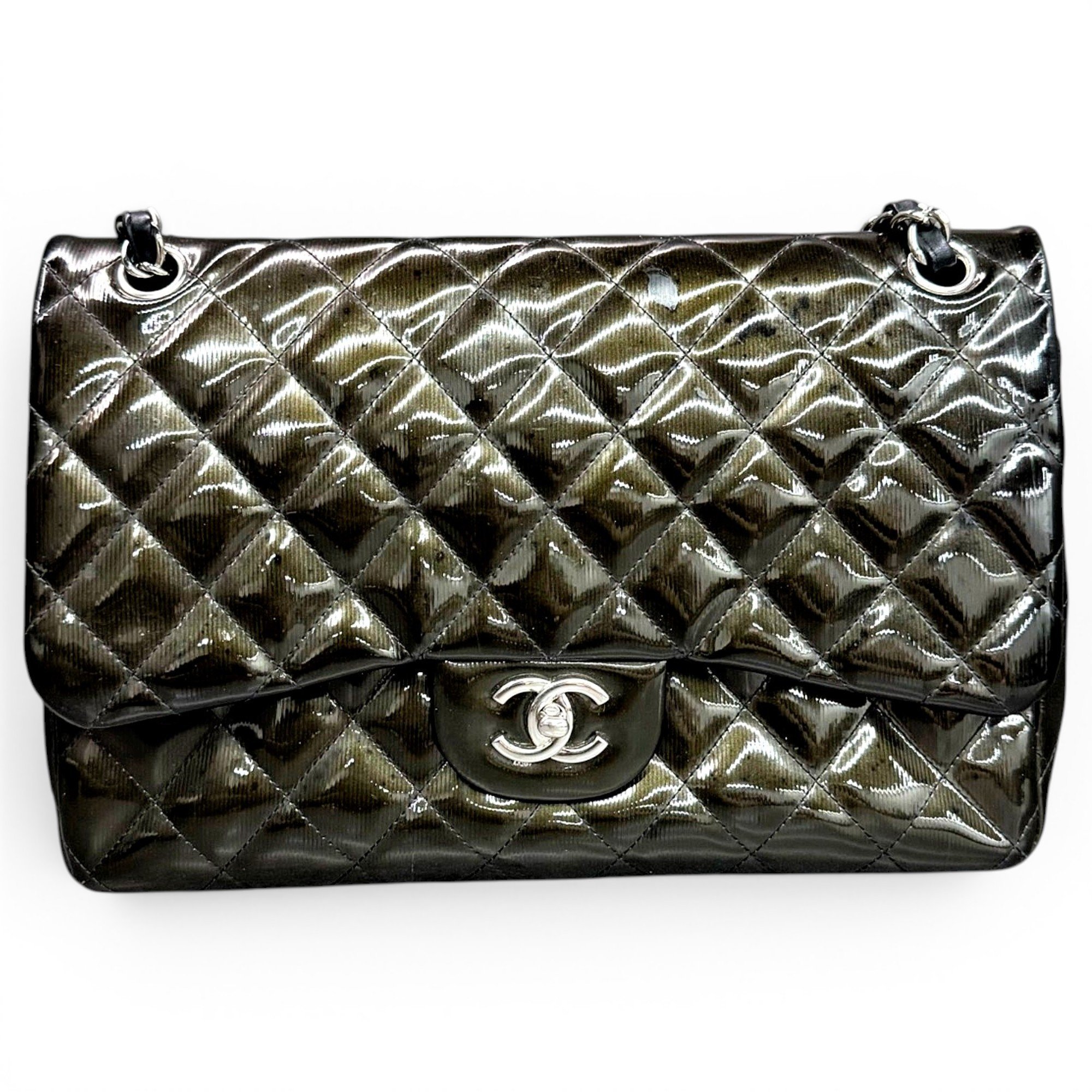Timeless/Classique patent leather crossbody bag