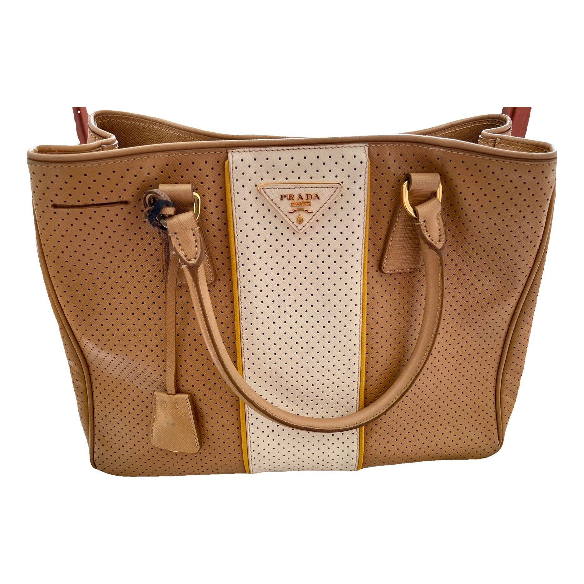 Leather handbag