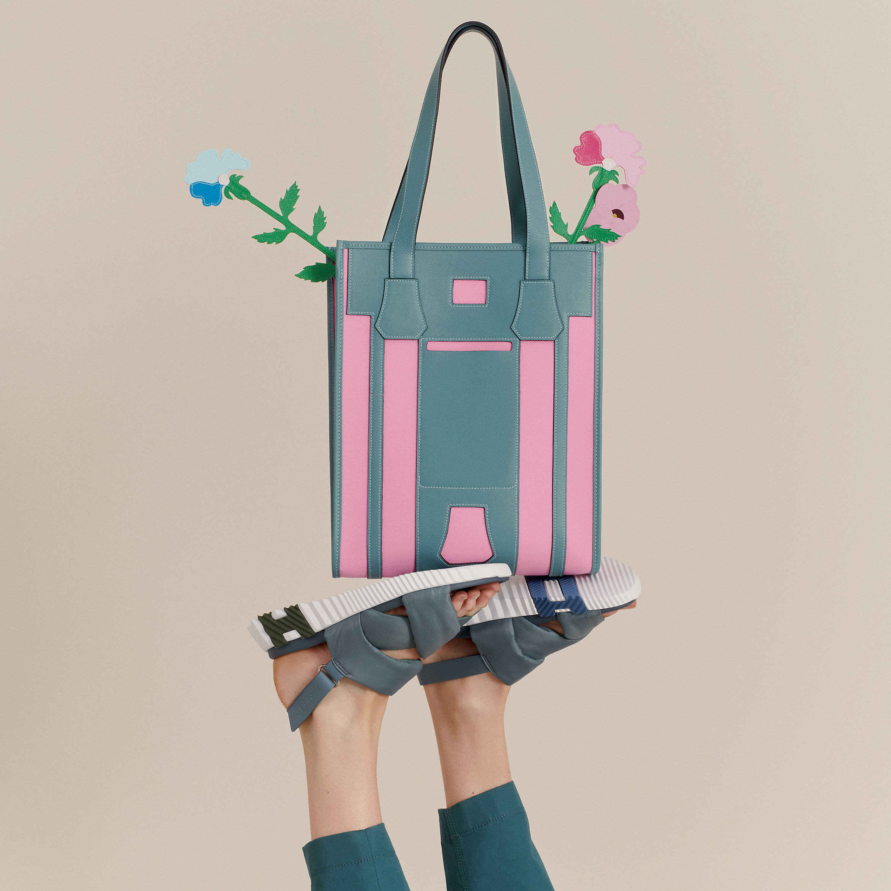 Bell tote bag