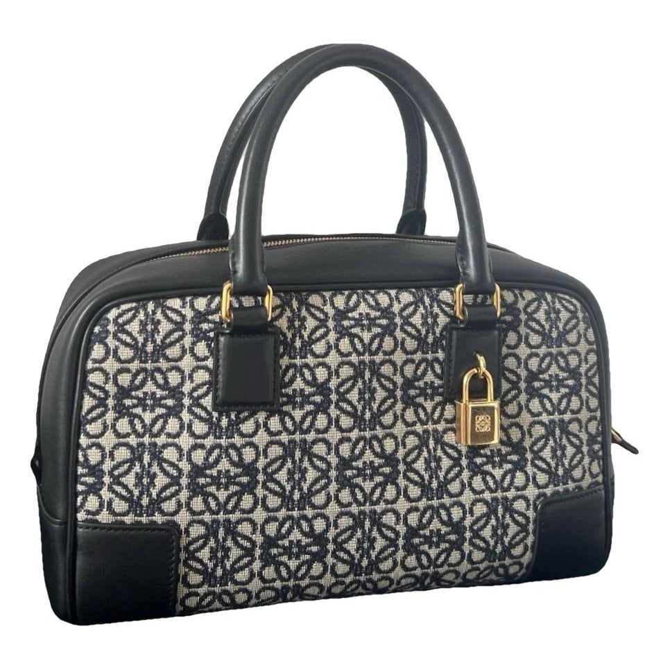Amazona leather handbag