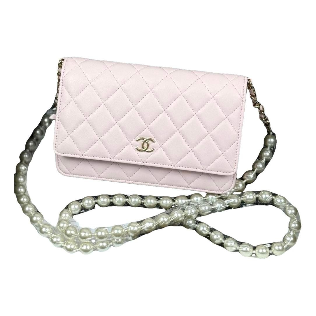 Wallet On Chain Timeless/Classique leather crossbody bag