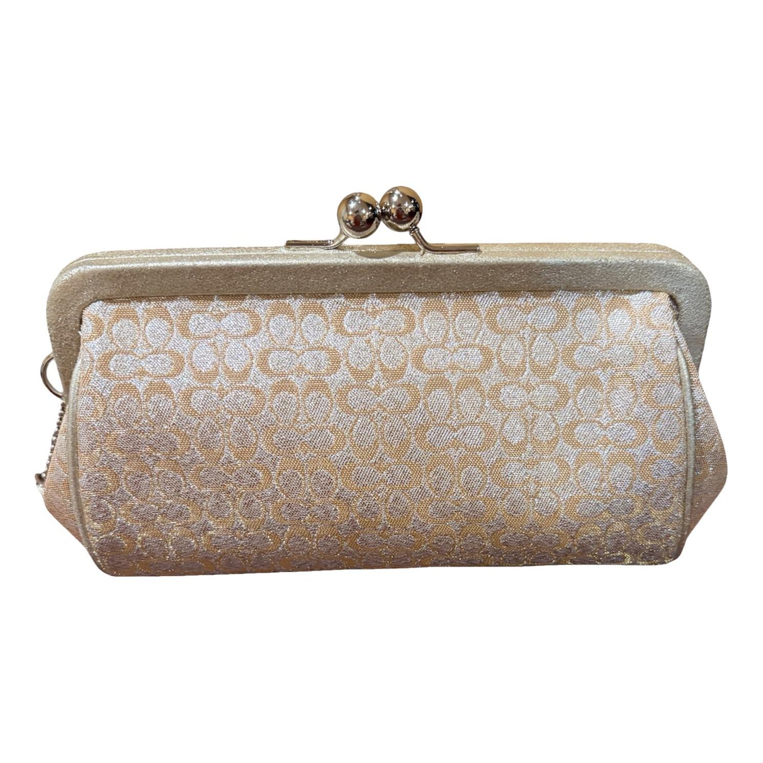 Cloth clutch bag