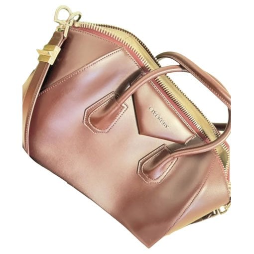 Antigona patent leather handbag
