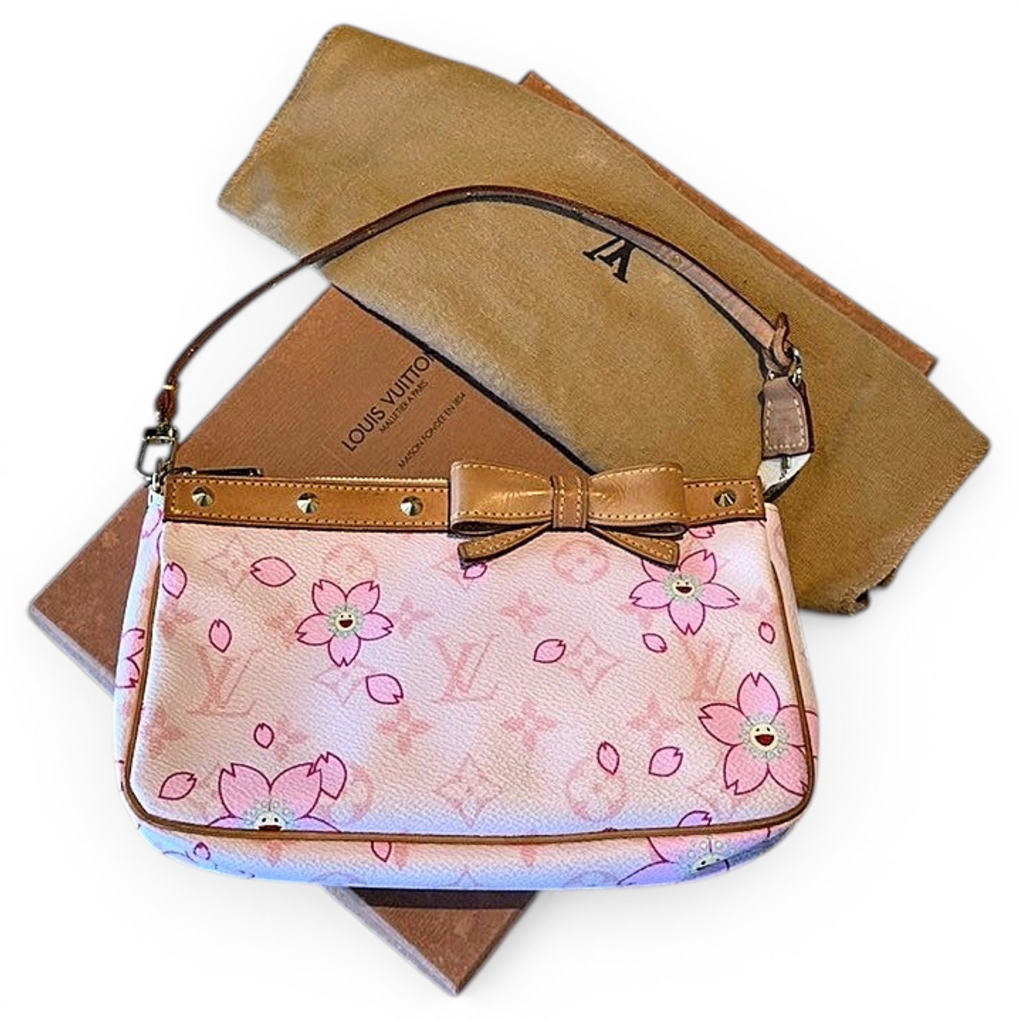 Pochette Accessoire leather handbag
