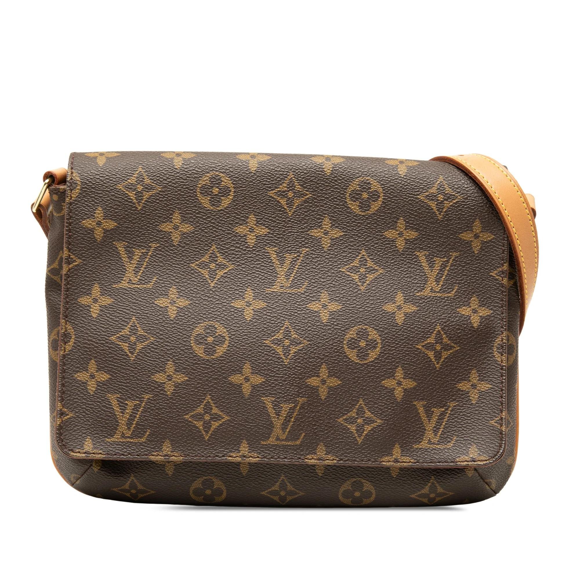 Musette leather handbag