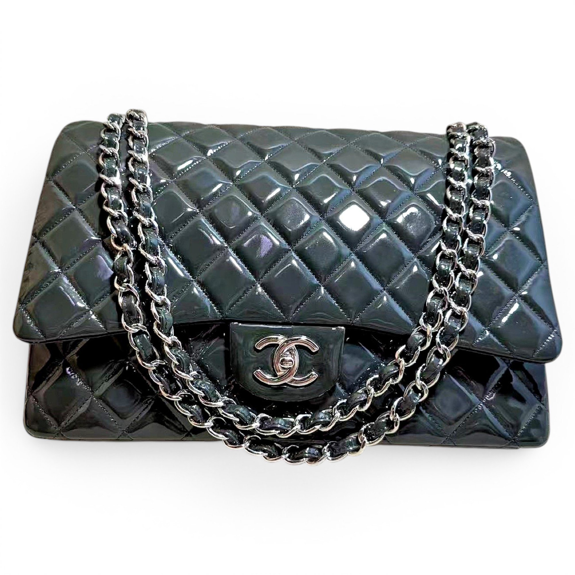 Timeless/Classique patent leather handbag
