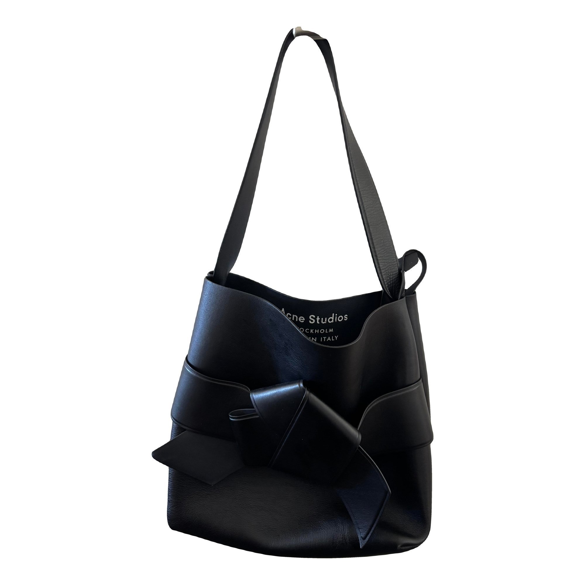 Musubi leather tote