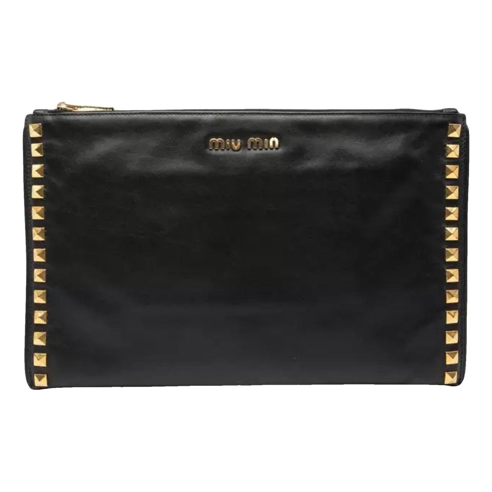 Leather clutch bag