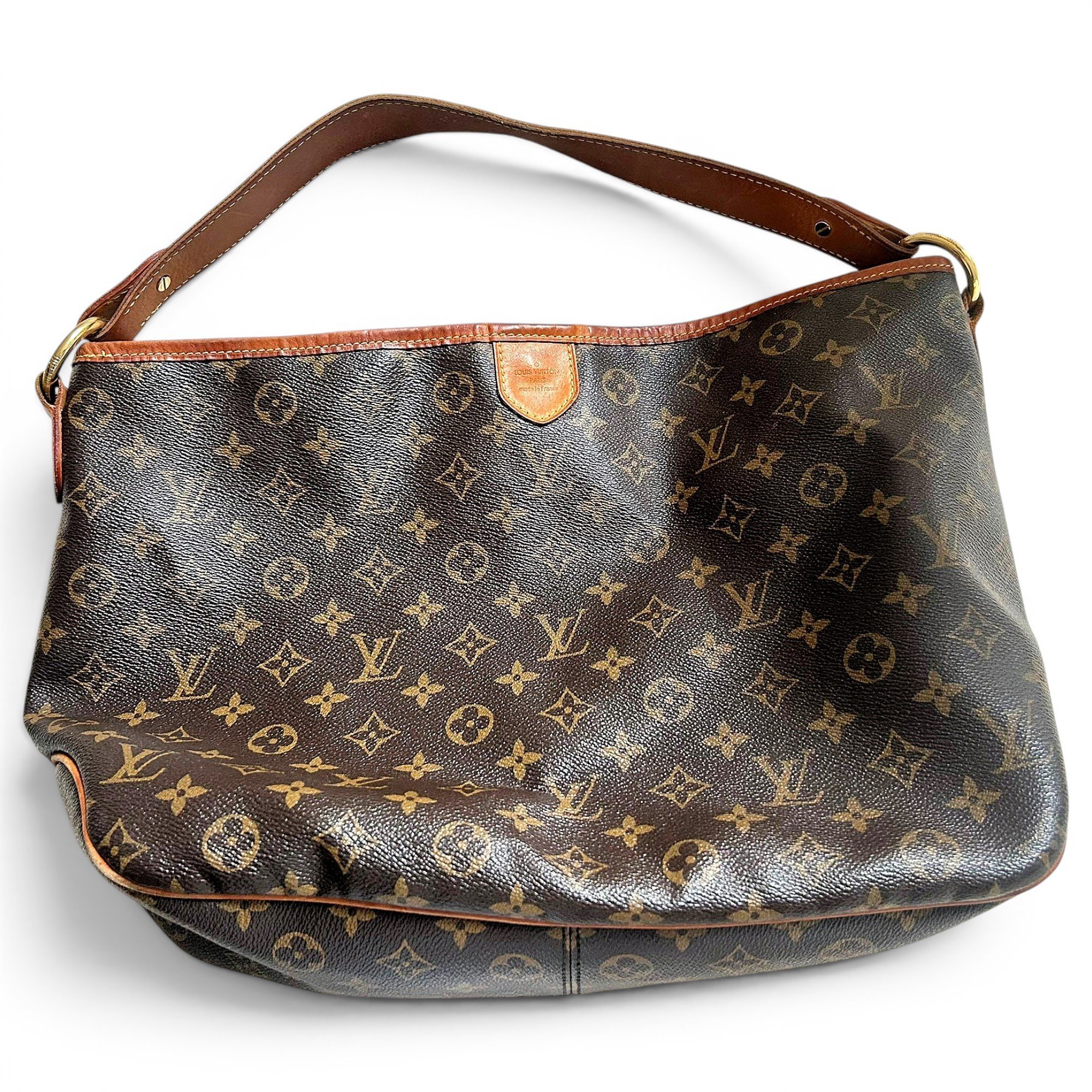 Delightful leather handbag