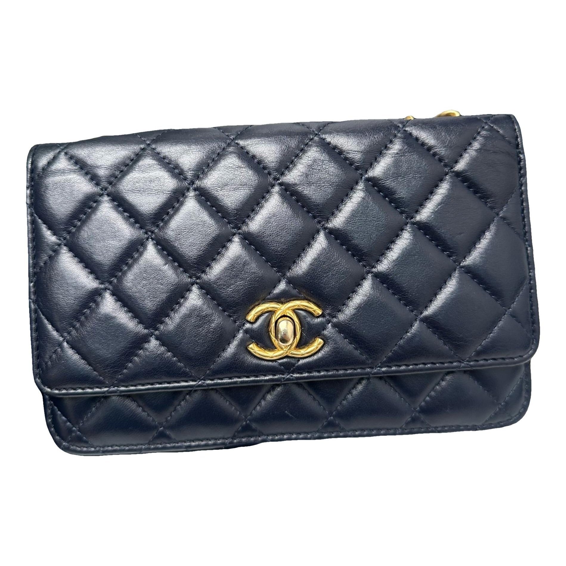 Wallet On Chain Timeless/Classique leather crossbody bag