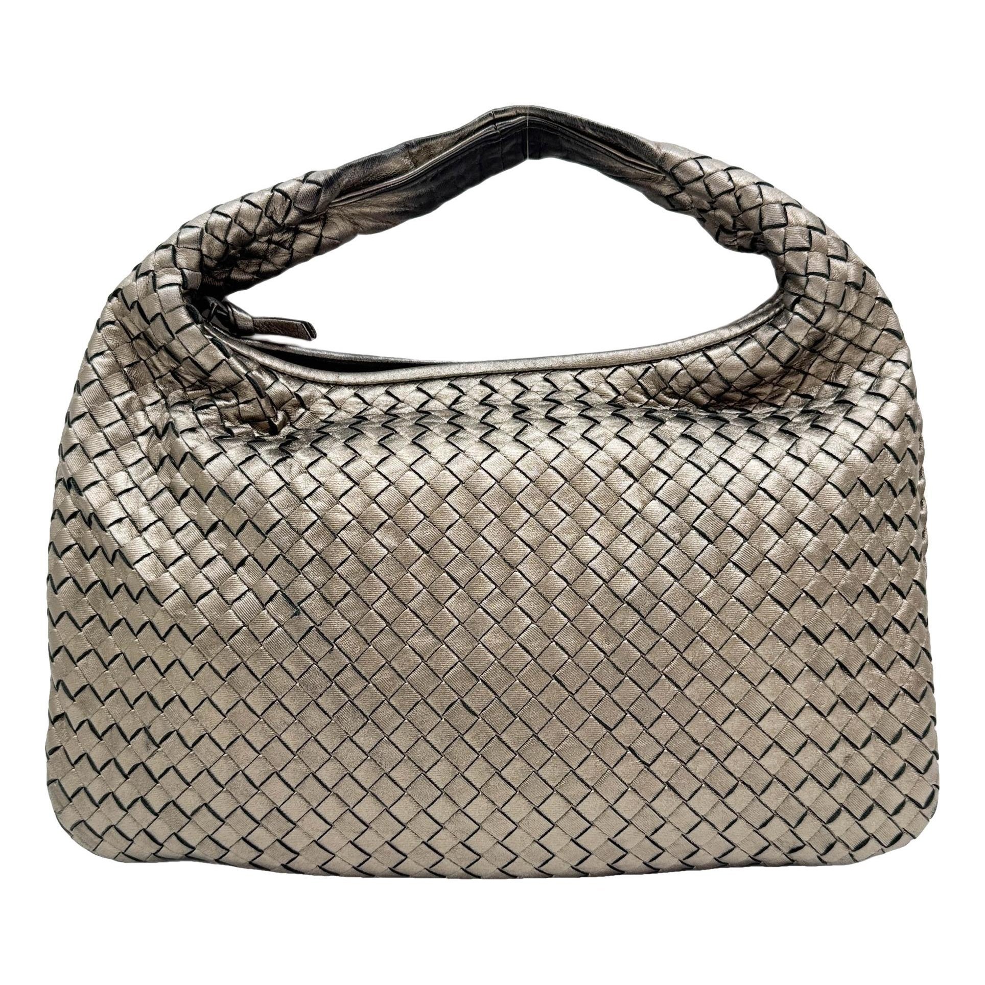 Veneta leather handbag