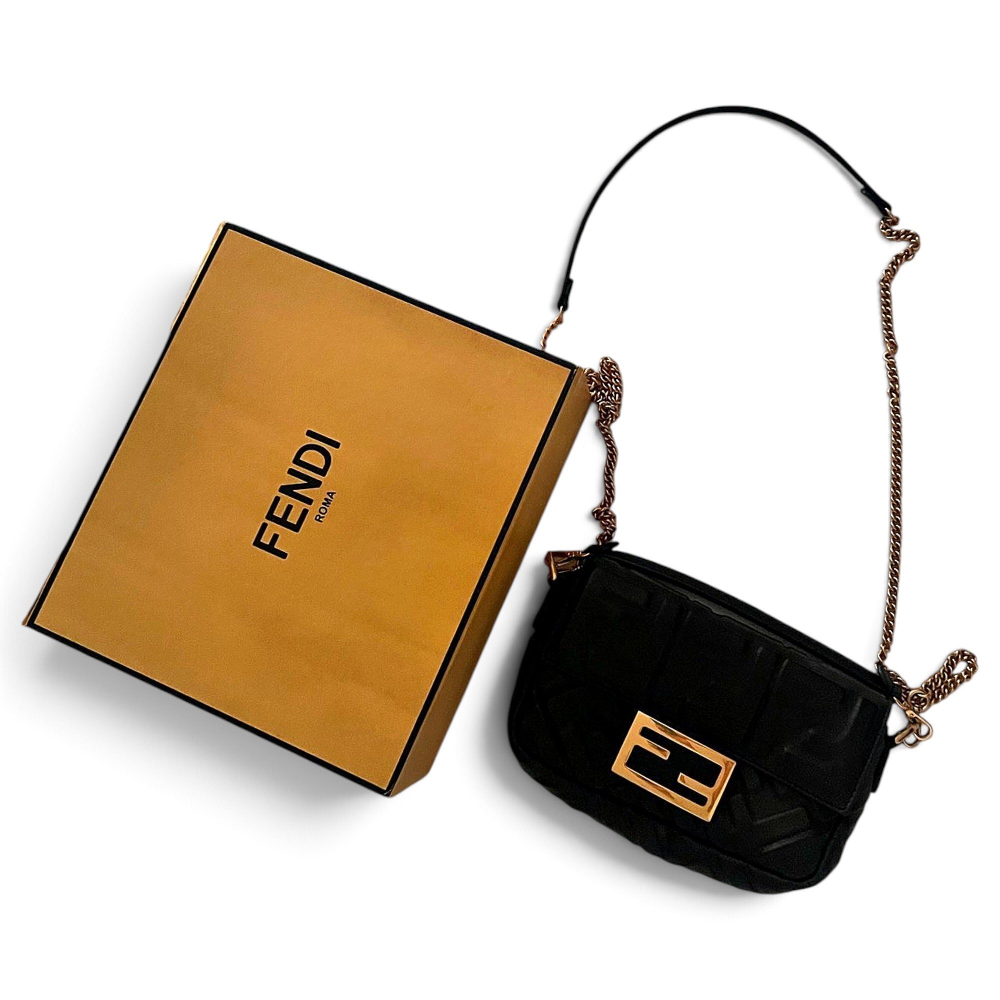 Baguette leather crossbody bag