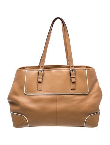 Signature Shoulder Bag