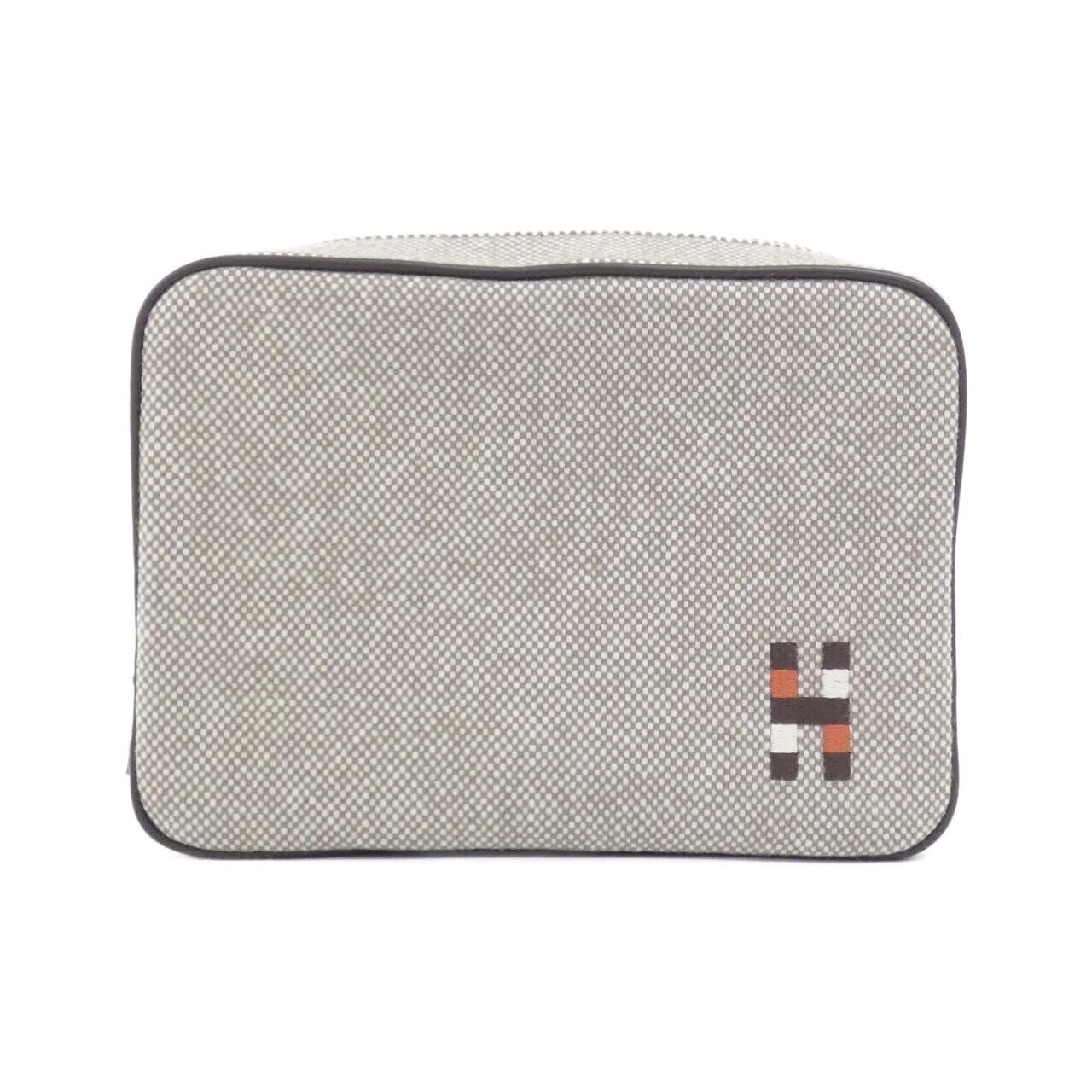 Hermes Chapitre H Cavalier PM 103976M Pouch