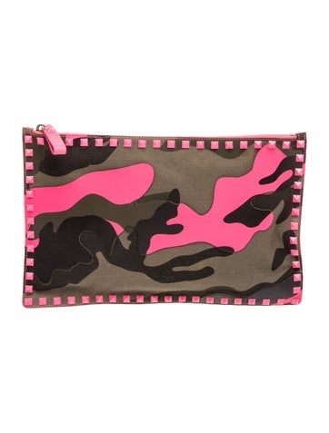 Rockstud Clutch