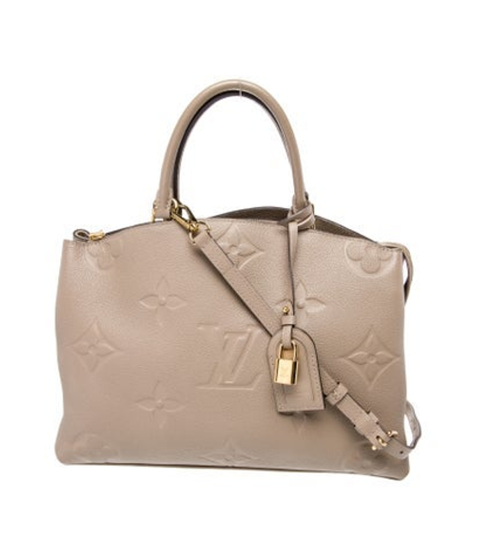 Louis Vuitton Vuitton Lv Monogram Grand Palais