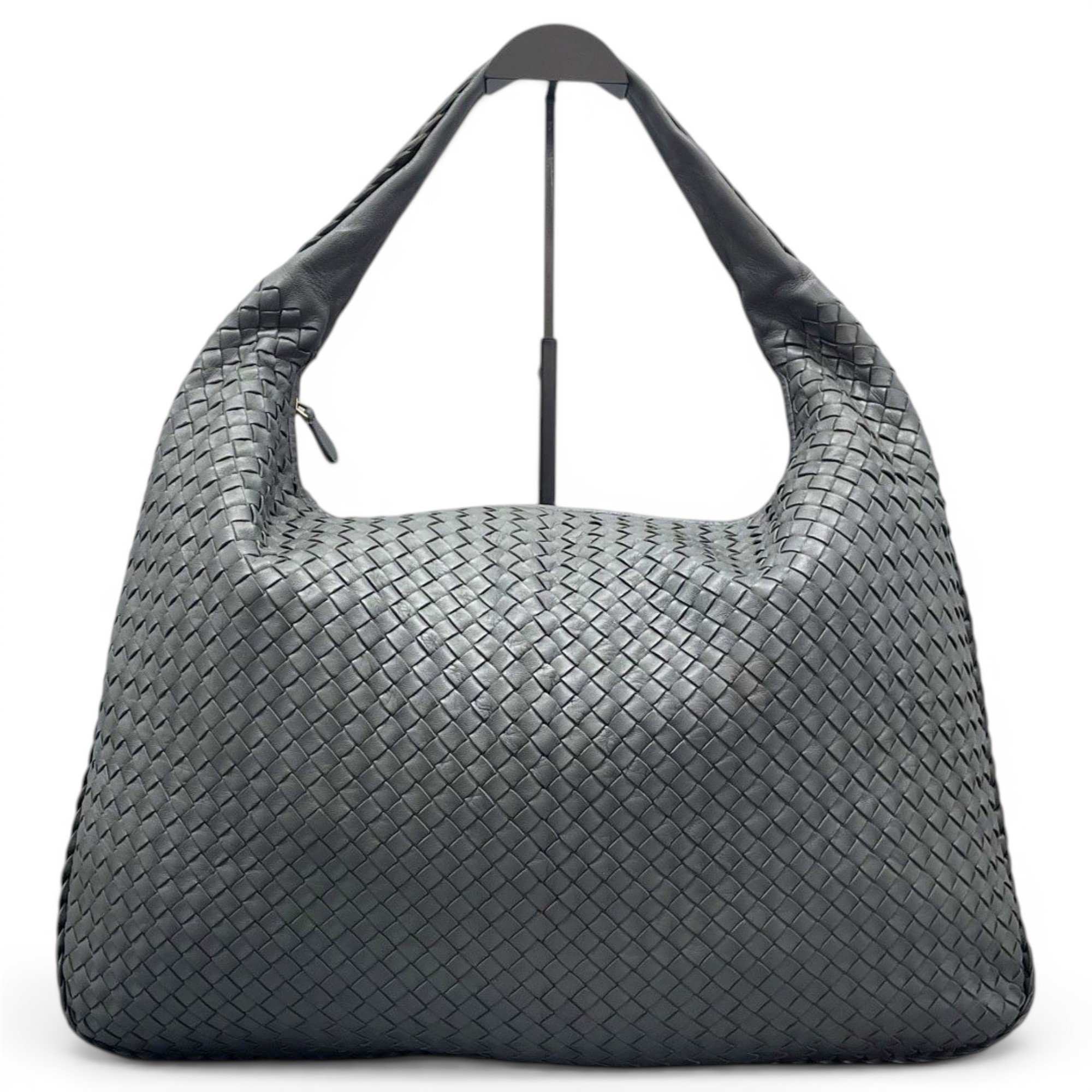 Veneta leather handbag
