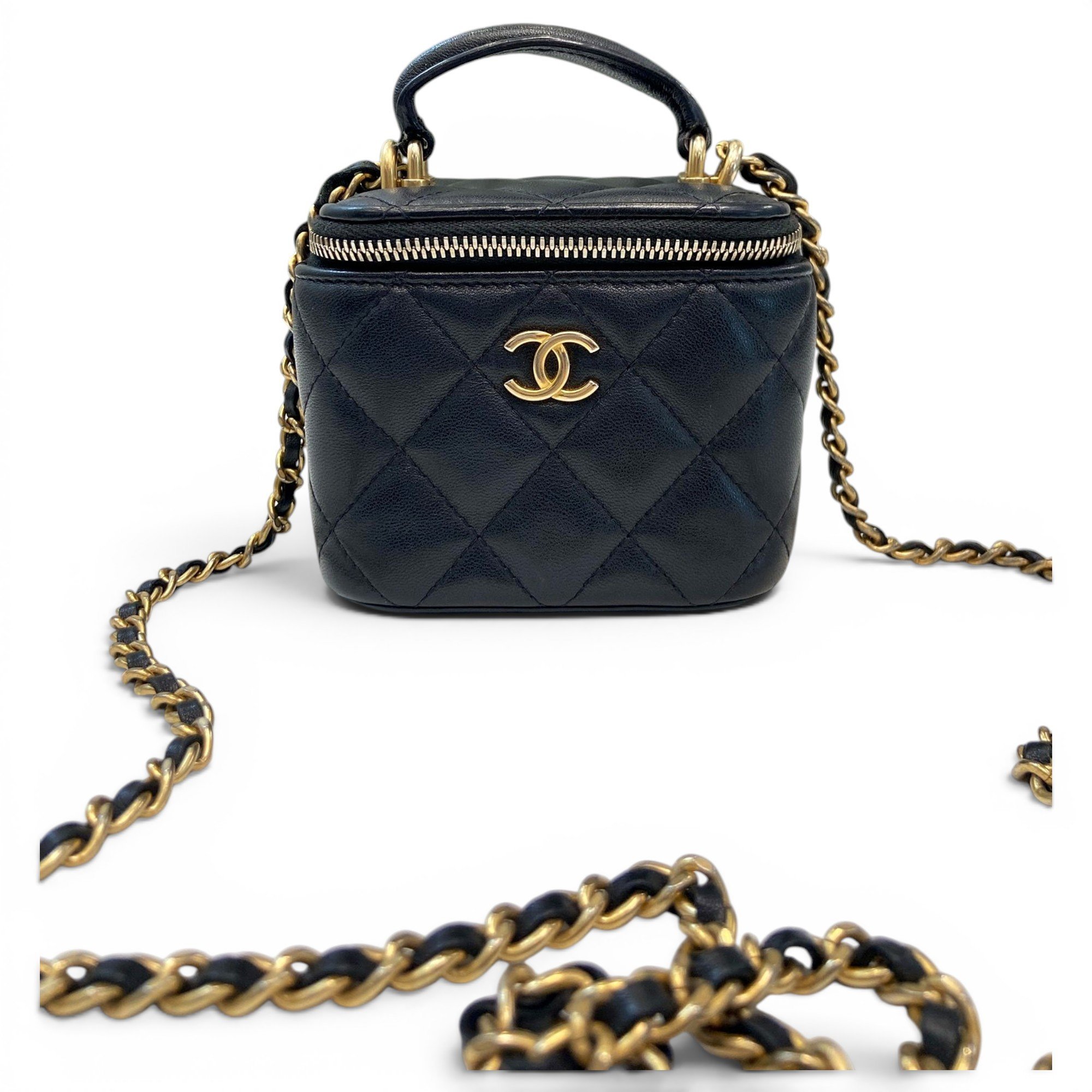 Trendy CC Vanity leather handbag