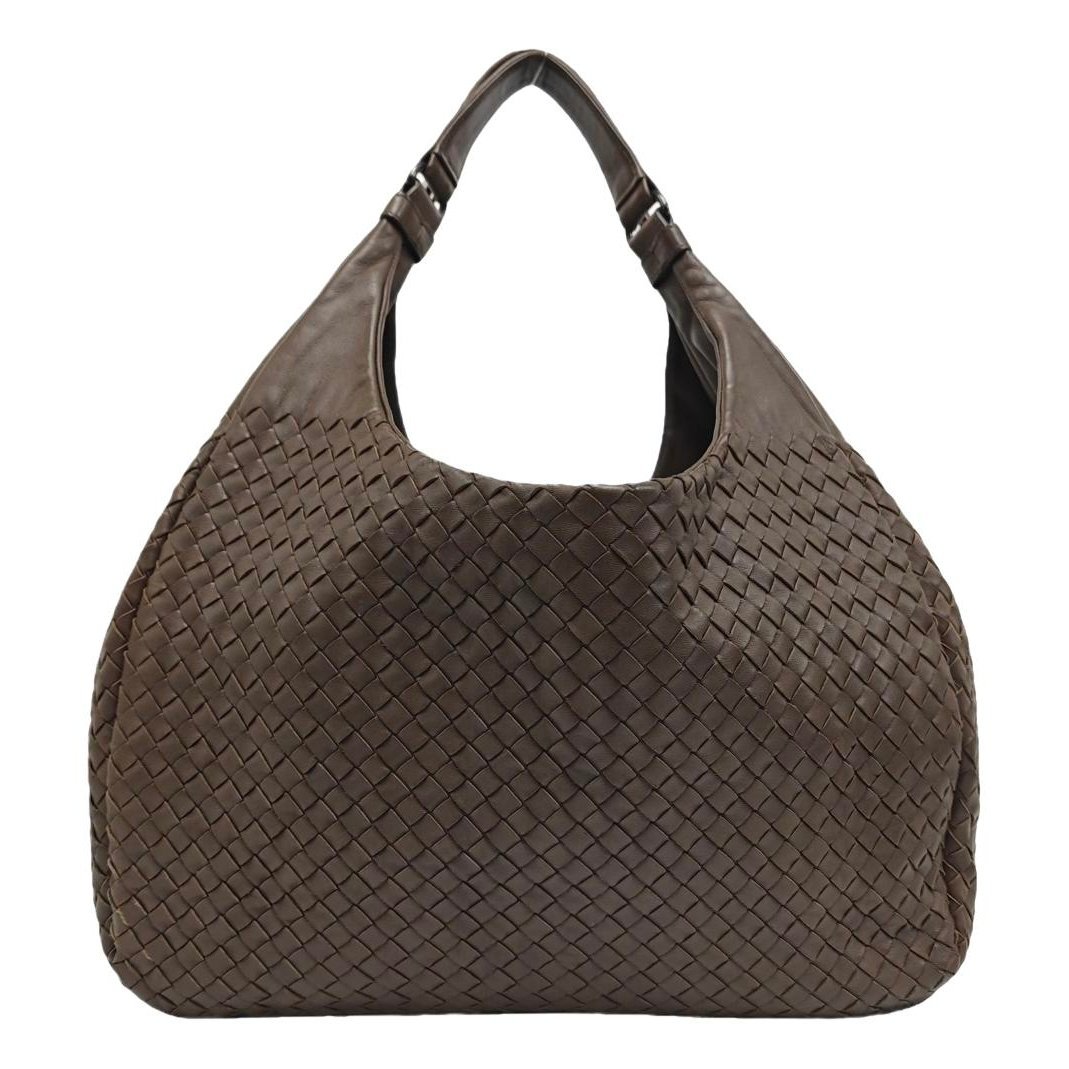 Veneta leather handbag