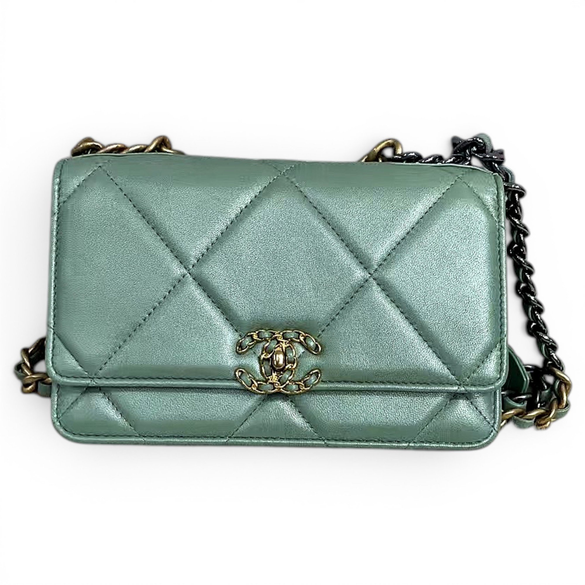 Wallet On Chain Chanel 19 leather handbag