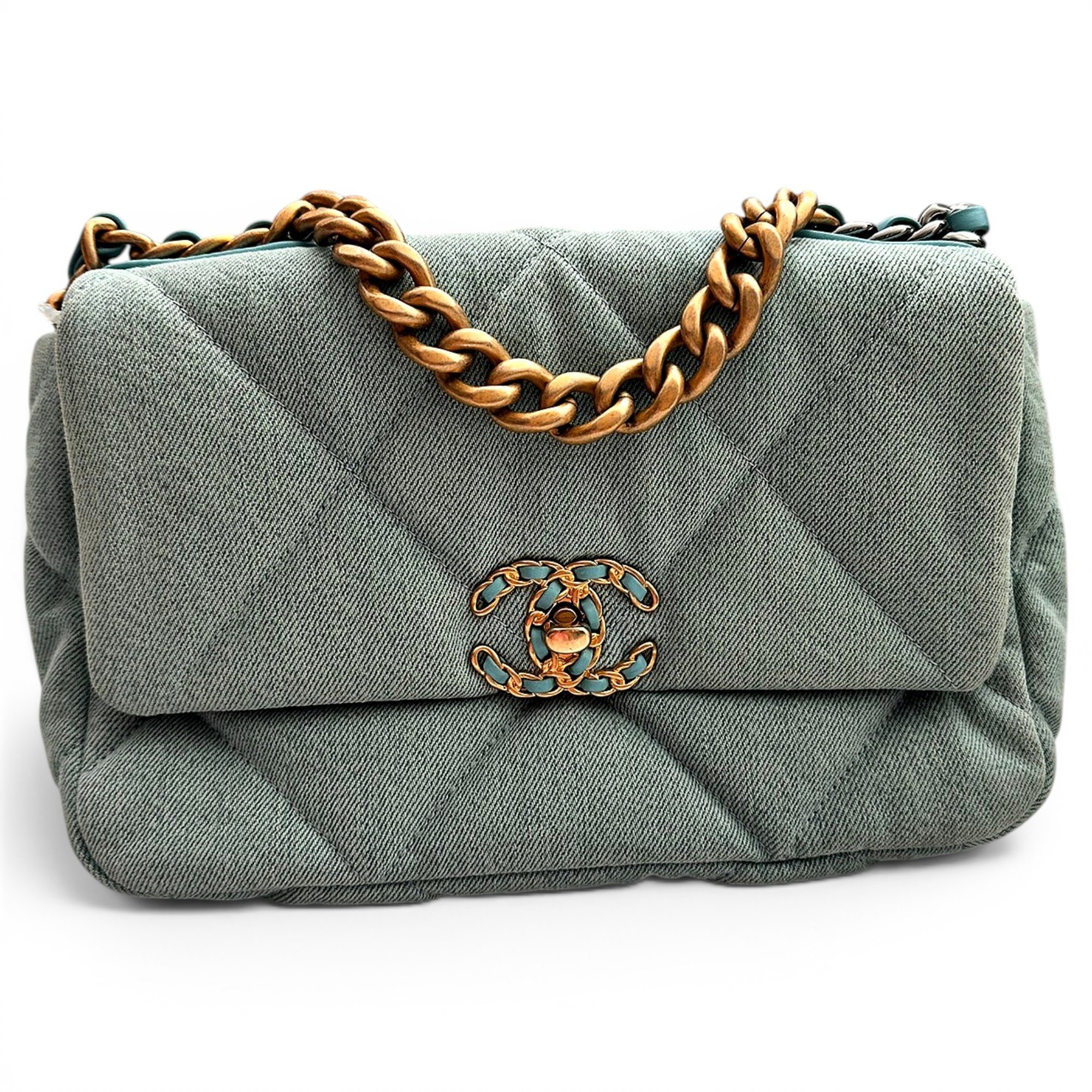 Chanel Chanel 19 handbag