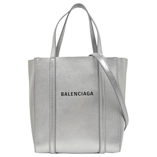 Everyday leather handbag