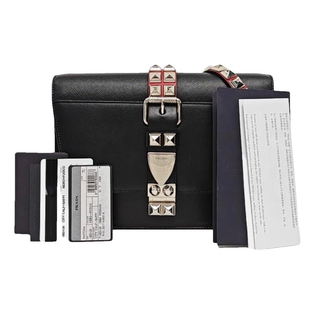Leather handbag