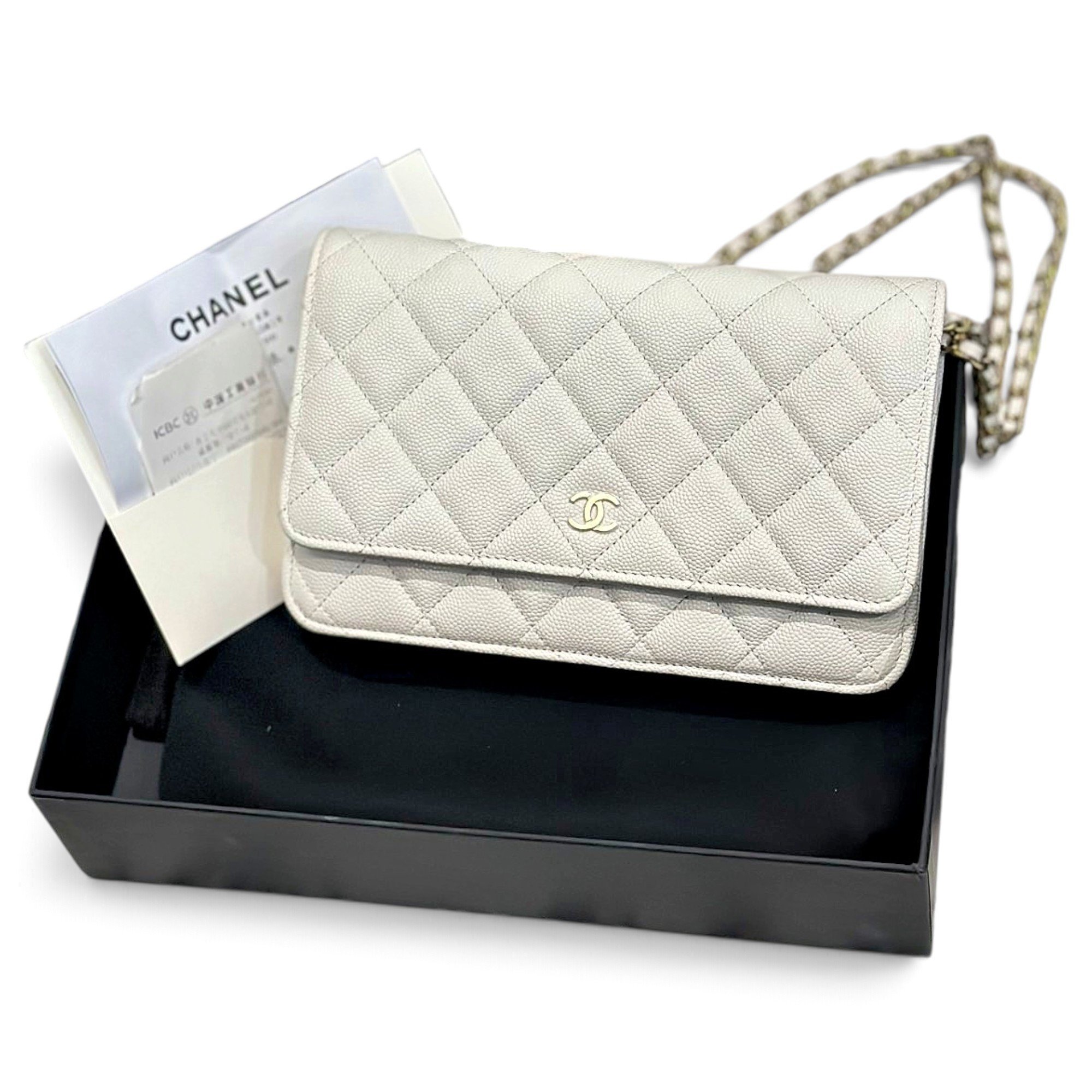 Wallet On Chain leather crossbody bag