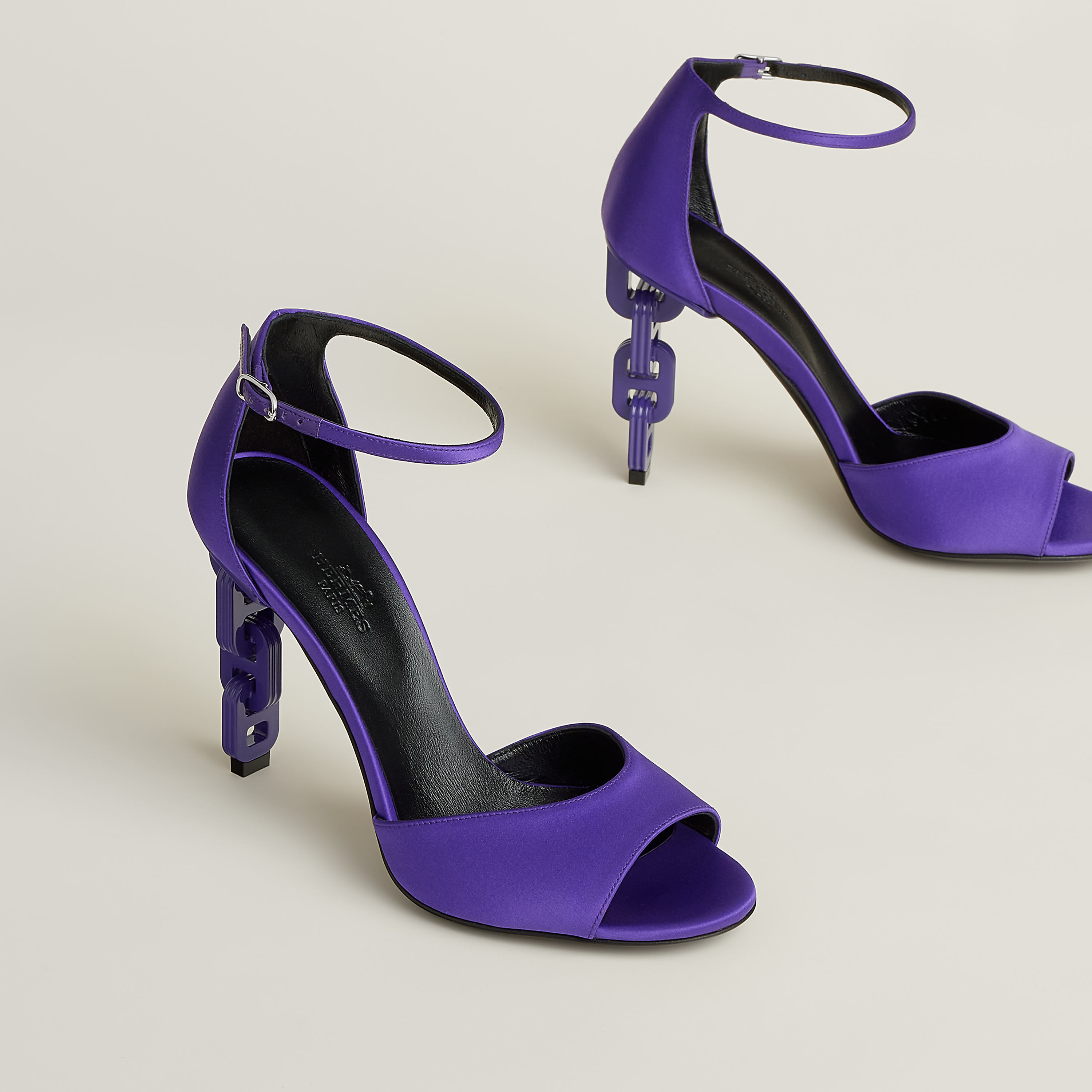 Miracle 100 sandal