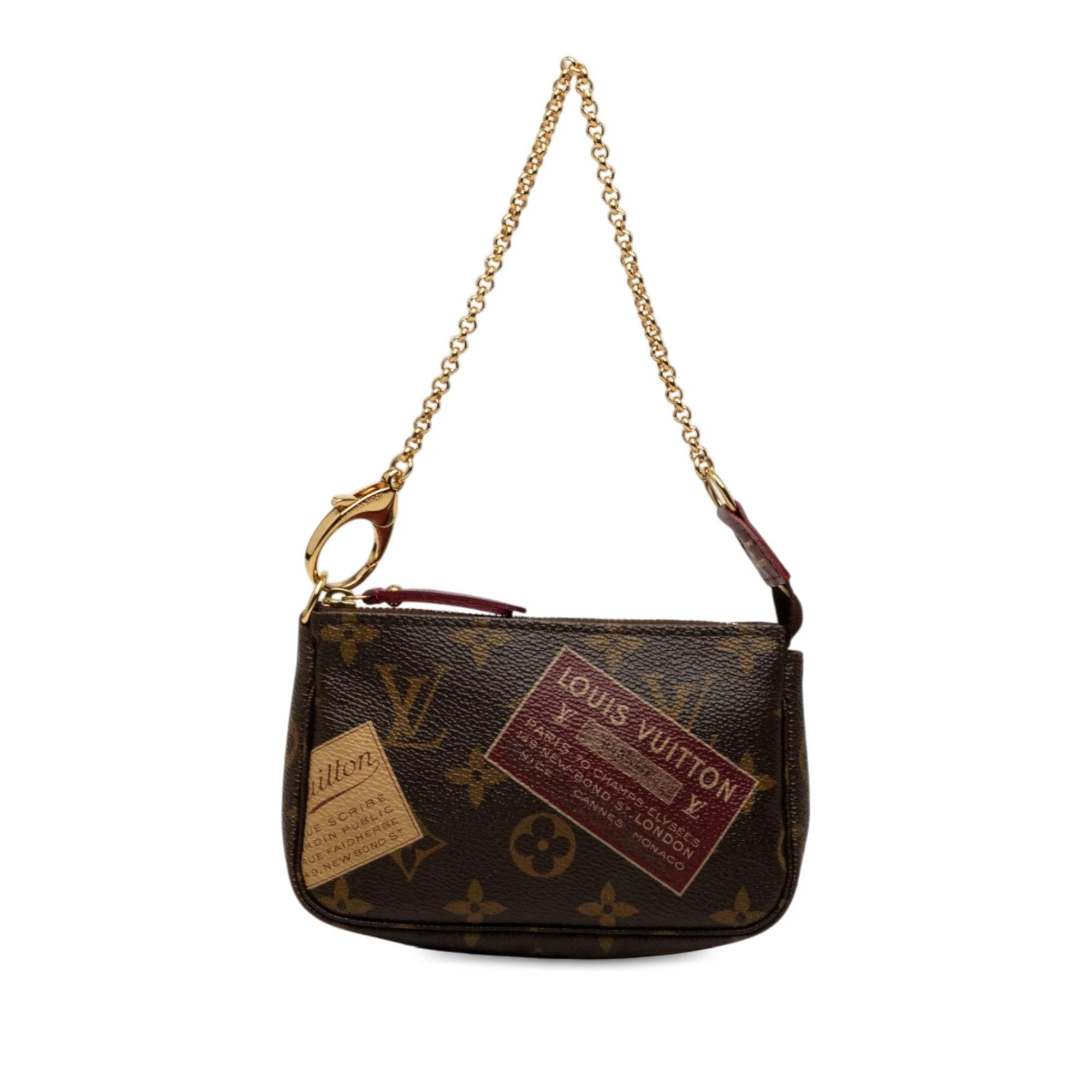 Pochette Accessoire leather handbag