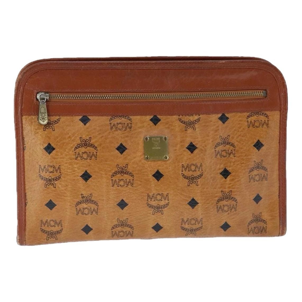 Leather clutch bag