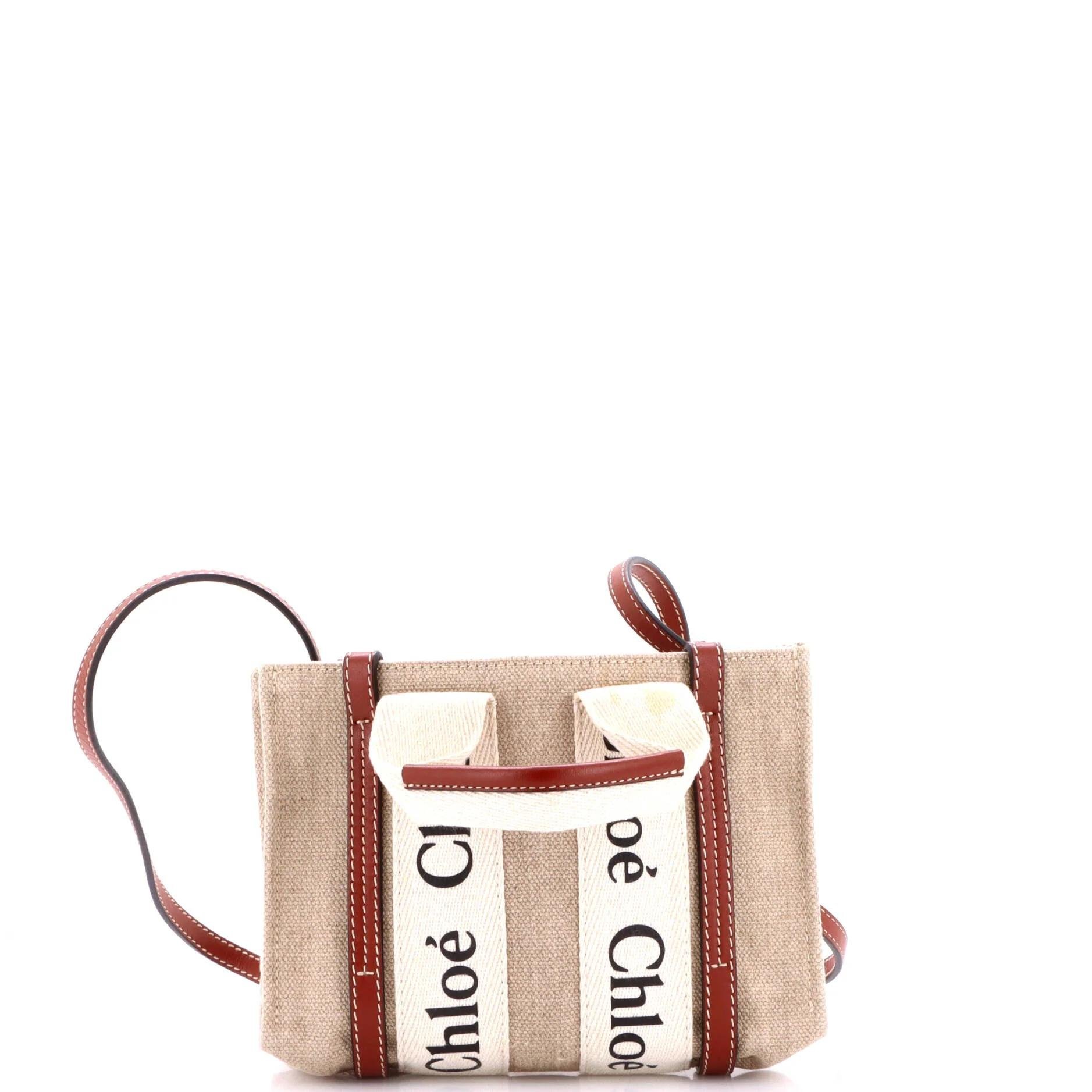Woody leather tote
