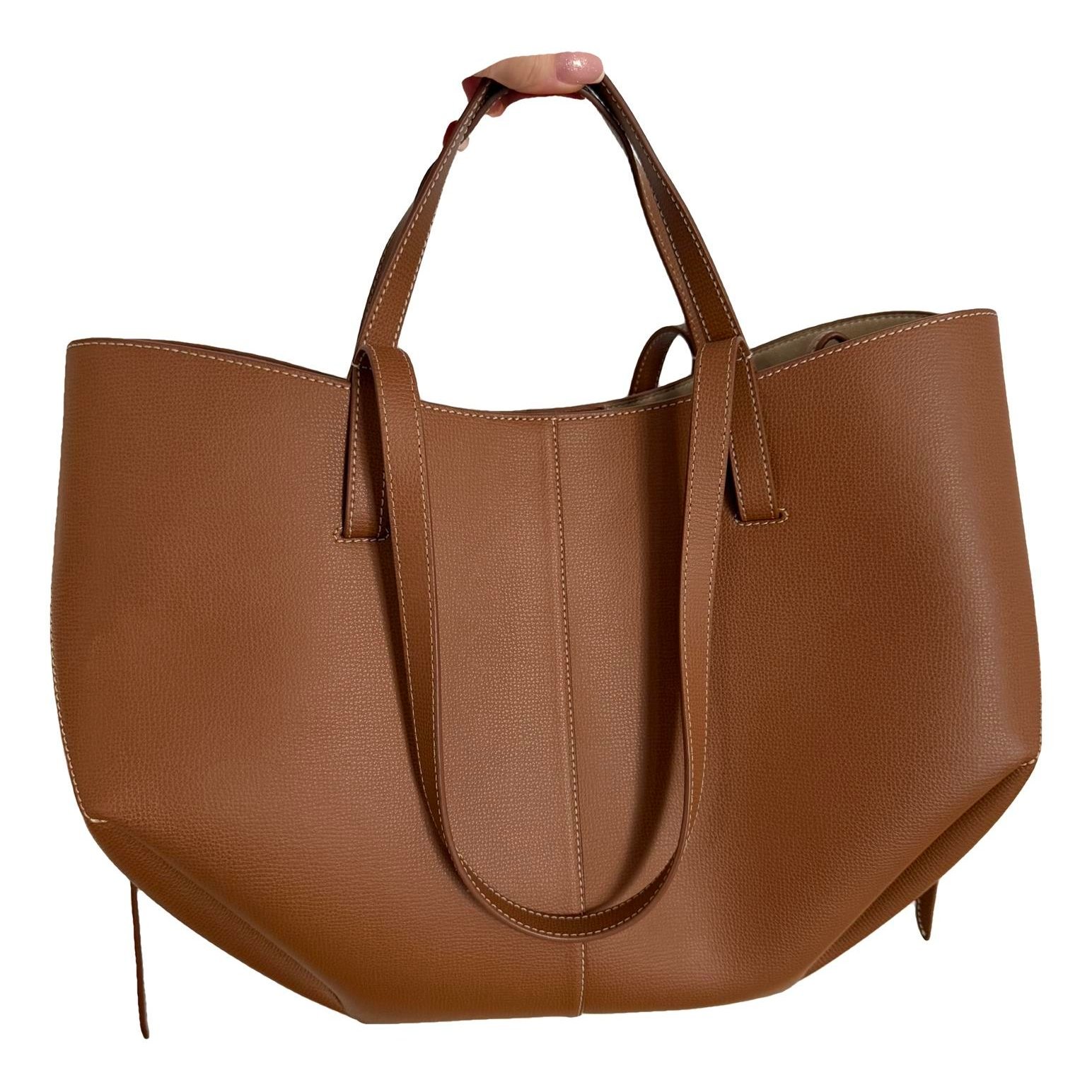 Leather handbag