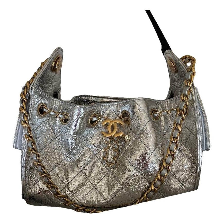 Chanel 25 leather handbag